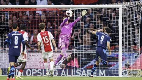 Marc-André ter Stegen ist beim 0:1 gegen PSV machtlos