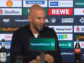 Nach dem 2:1-Sieg gegen den HSV schreibt Trainer Ilzer mit der TSG Hoffenheim Vereinsgeschichte und stellt einen neuen Rekord für die meisten Siege auf. Im Anschluss macht er seine Ambitionen deutlich und spricht offen von seinem großen Traum Deutschland auf der größten europäischen Bühne zu vertreten.