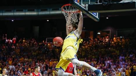 Basketball: Brose Bamberg verplcihtet Christian Sengfelder aus Braunschweig, Christian Sengfelder wechselt zu Brose Bamberg in die BBL