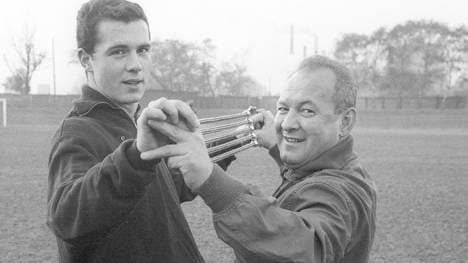 Tschik Cajkovski und der junge Franz Beckenbauer im Jahr 1965
