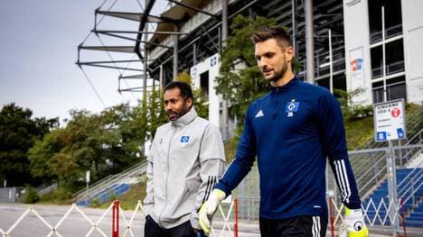HSV-Coach Daniel Thioune (l.) hat Sven Ulreich zur neuen Nummer eins ernannt
