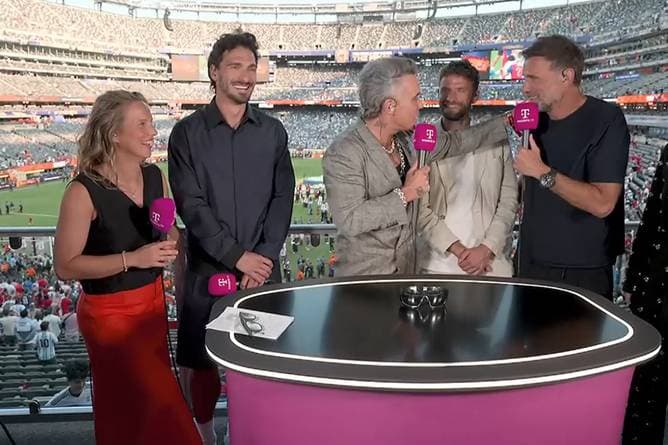 Weltstar übernimmt Interview und wendet sich an Klopp