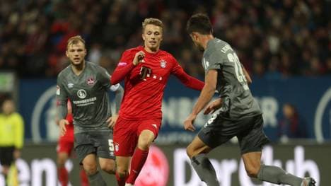 Jann-Fiete Arp (Mitte) wird zumindest in der Champions League in dieser Saison nicht mehr für Bayern spielen