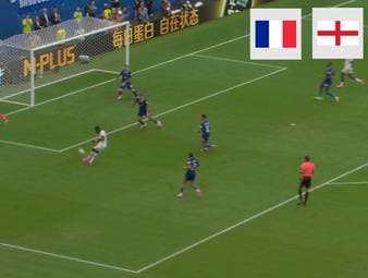 Frankreich und England liefern sich im kleinen Finale ein irrwitziges Fußballspektakel. Als Sieger des Zehn-Tore-Spektakels geht am Ende England hervor. 