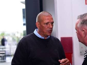 Ziege erklärt emotionale Rückkehr