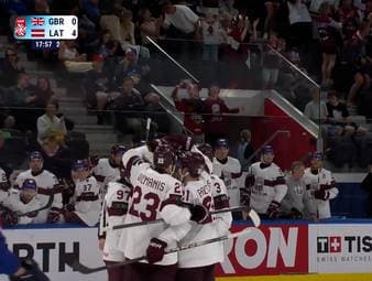 Lettland feiert im vorletzten Gruppenspiel der Eishockey-WM gegen Großbritannien einen 6:0 Kanter-Sieg und verdrängt so Deutschland vorerst von einem Viertelfinalplatz.