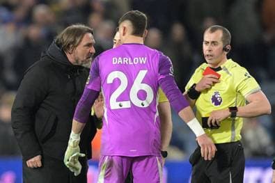 Rot nach Abpfiff! Farke rastet aus