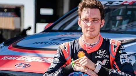 Thierry Neuville versucht sich am Wochenende im Tourenwagen