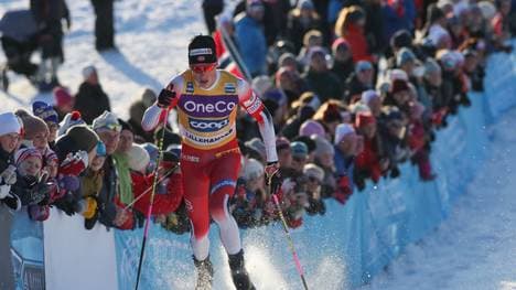 Johannes Hösflot Kläbo hat den Sprint in Lenzerheide gewonnen