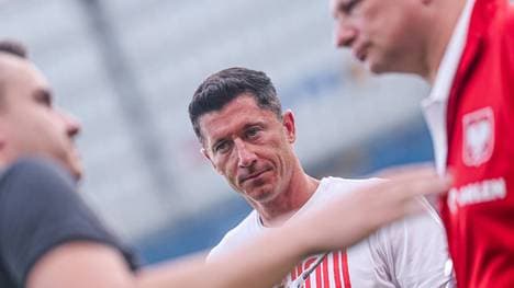 Robert Lewandowski trat nach einem Zoff mit dem mittlerweile ehemaligen Polen-Trainer aus dem Nationalteam zurück