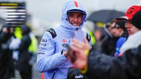 Weather conditions oblige cancellation of MotoGP™ Tissot Sprint of Australian Grand Prix of MotoGP at Phillip Island Circuit. October 22, 2023 In picture: Álex Márquez with fans at Hero Walk El mal tiempo obliga a cancelar la carrera al sprint de Gran Premio de MotoGP de Australia en el Circuito Internacional de Phillip Island. 22 de Octubre de 2023 POOL MotoGP.com Cordon Press Images will be for editorial use only. Mandatory credit: MotoGP.com Cordon Press Cordon Press *** Weather conditions oblige cancellation of MotoGP™ Tissot Sprint of Australian Grand Prix of MotoGP at Phillip Island Circuit October 22, 2023 In picture Álex Márquez with fans at Hero Walk Bad weather forces cancellation of Australian MotoGP Grand Prix sprint race at Phillip Island International Circuit October 22, 2023 POOL MotoGP com Cordon Press Images will be for editorial use only Mandatory credit MotoGP com Cordon Press Cordon Press PUBLICATIONxNOTxINxFRAxESP