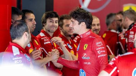 Charles Leclerc geht von der Pole Position ins Rennen