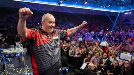 Phil Taylor nahm nach dem verlorenen WM-Finale 2018 emotional Abschied von den Fans