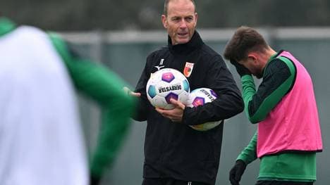 FCA-Coach Jess Thorup warnt vor Euphorie