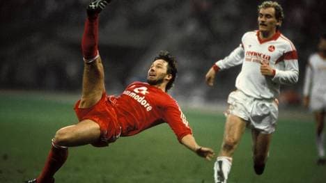 Jürgen Wegmann (FC Bayern) erzielte 1988 das Tor des Jahres