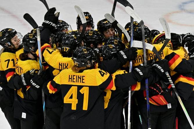 Eishockey-Frauen im Viertelfinale