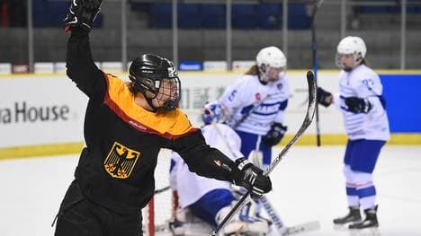 Germany v France - Women's Ice Hockey Olympic Qualification Final - Group D