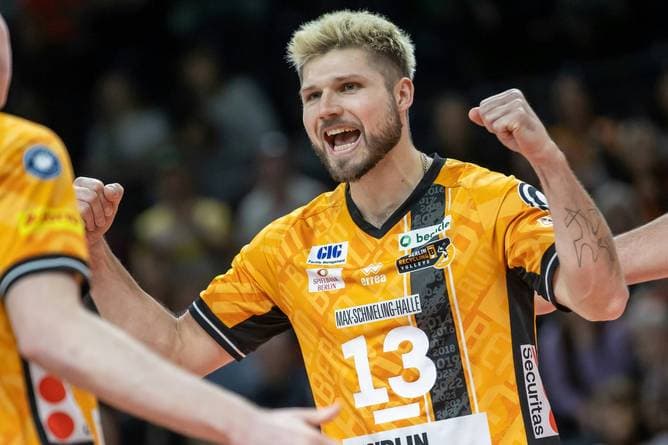 Volleys starten in die Königsklasse