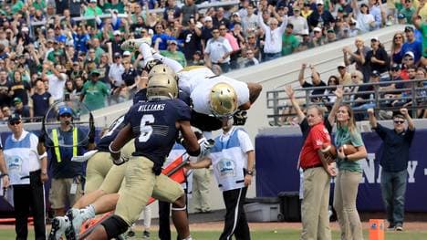 Navy v Notre Dame