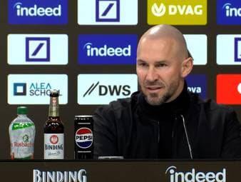 Beim 3:1-Sieg in Frankfurt zeigt Hoffenheim erneut eine starke Leistung. TSG-Trainer Christian Ilzer ist sich der Möglichkeit bewusst, in der kommenden Saison in der Champions League zu spielen, drückt trotz allem aber auf die Bremse.