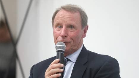 Berti Vogts spricht über den Neymar-Transfer