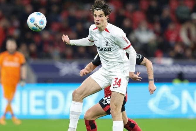 Freiburg gibt Röhl und Weißhaupt ab