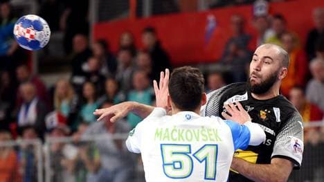 Für Joan Canellas (r. ) & Co. gab es gegen die slowenische Abwehr oft kein Durchkommen