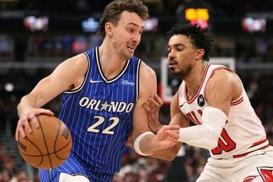 Wagner-Gala stößt die Playoff-Tür doch noch auf