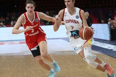 Basketball: Erster EM-Halbfinalist steht fest