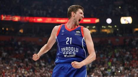 Tibor Pleiß gewinnt EuroLeague mit Anadolu