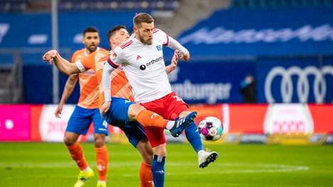 Aaron Hunt musste mit dem HSV den nächsten Rückschlag hinnehmen