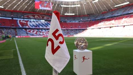 Eckfahne zu Müllers Ehren