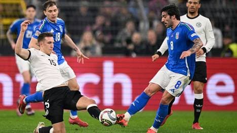 Nico Schlotterbeck (l.) in Aktion