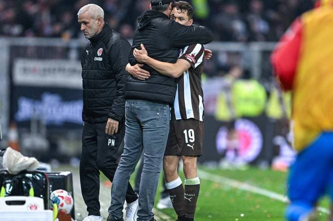 Kaars zu Vorbereiter Fujita: "Was zu Weihnachten schenken"