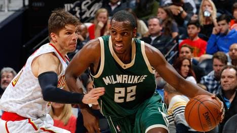 Milwaukee Bucks v Atlanta Hawks