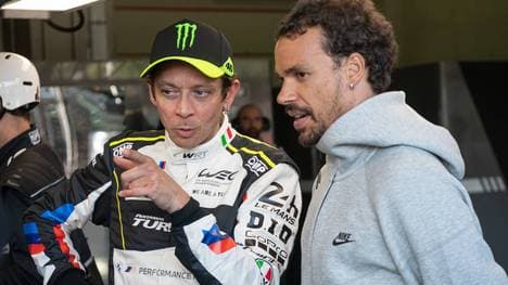 Franco Morbidelli (r.) fährt seit dieser MotoGP-Saison für Legende Valentino Rossi (l.)