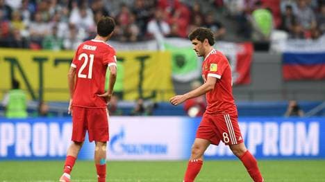 FBL-CONFED-CUP-MATCH09-MEX-RUS