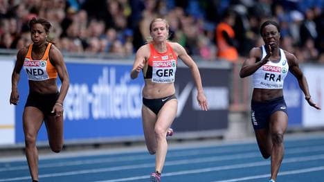 Verena Sailer (m.) verpasste Gold um vier Hundertstel