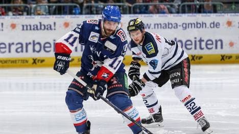Adler Mannheim v ERC Ingolstadt - DEL Play-offs Final Game 1