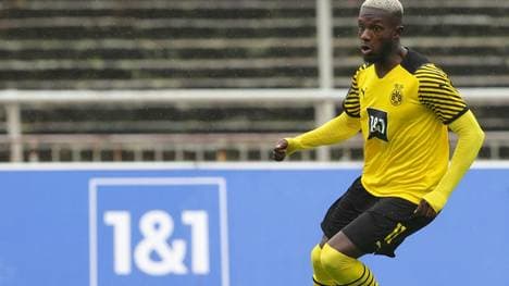 Richmond Tachie trägt ab der kommenden Saison das Trikot des SC Paderborn