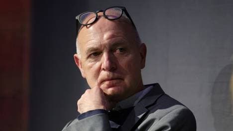 Neuendorf will zwischen den Fronten vermitteln