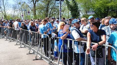 Die Fans von TSV 1860 müssen zunächst draußen bleiben