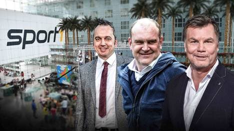 Arnd Zeigler und Jörg Schmadtke (v.l.n.r.) sind bei Thomas Helmer zu Gast