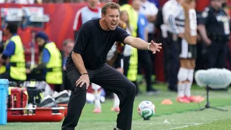 Julian Nagelsmann hochemotional während des Spiels gegen die Elfenbeinküste