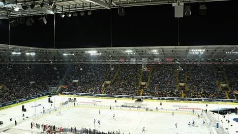 Eines der Highlights: Das DEL-Wintergame in Dresden