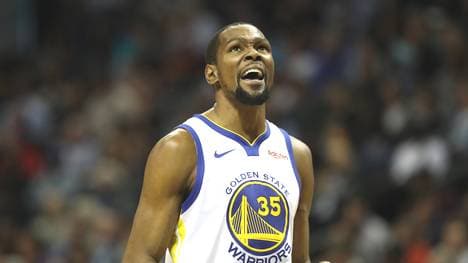 Kevin Durant schimpft über den Schiedsrichter im Spiel gegen die Timberwolves