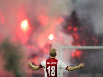 "Skandalöser" Abbruch von Ajax-Spiel