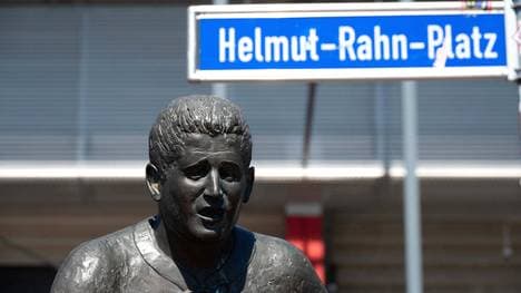 Eine Statue von Helmut Rahn ist beschädigt worden