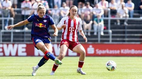 Marleen Schimmer (l.) erzielte das 1:0