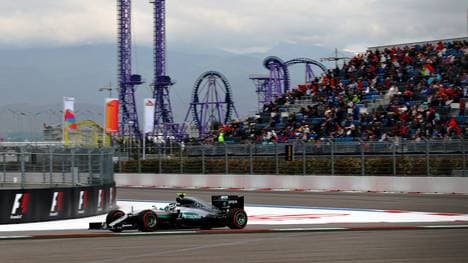 Nico Rosberg rast in Sotschi auf die Pole Position